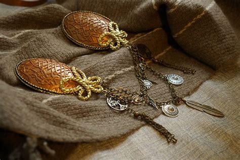 ragnarok brooch
